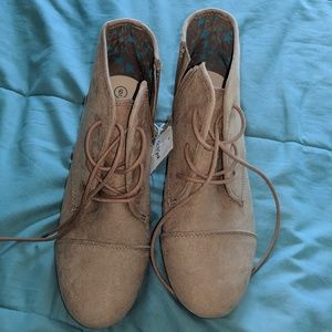 BRAND NEW Suede Wedges.